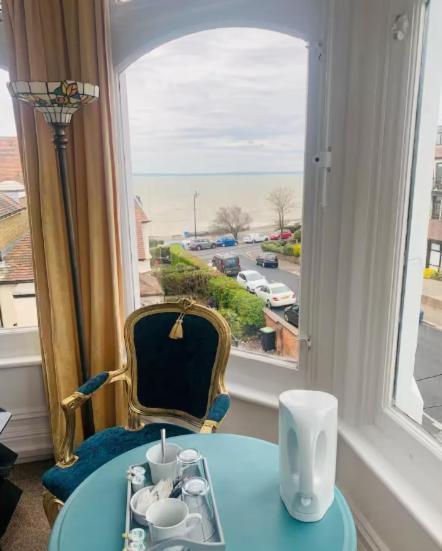 The Cobham Hotel Southend-on-Sea Exterior photo